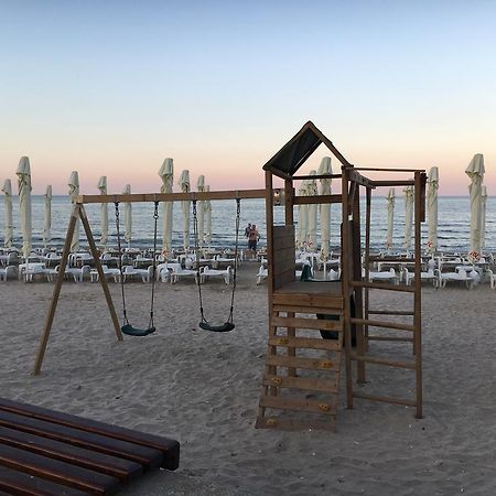 Ely Residence Mamaja Zewnętrze zdjęcie